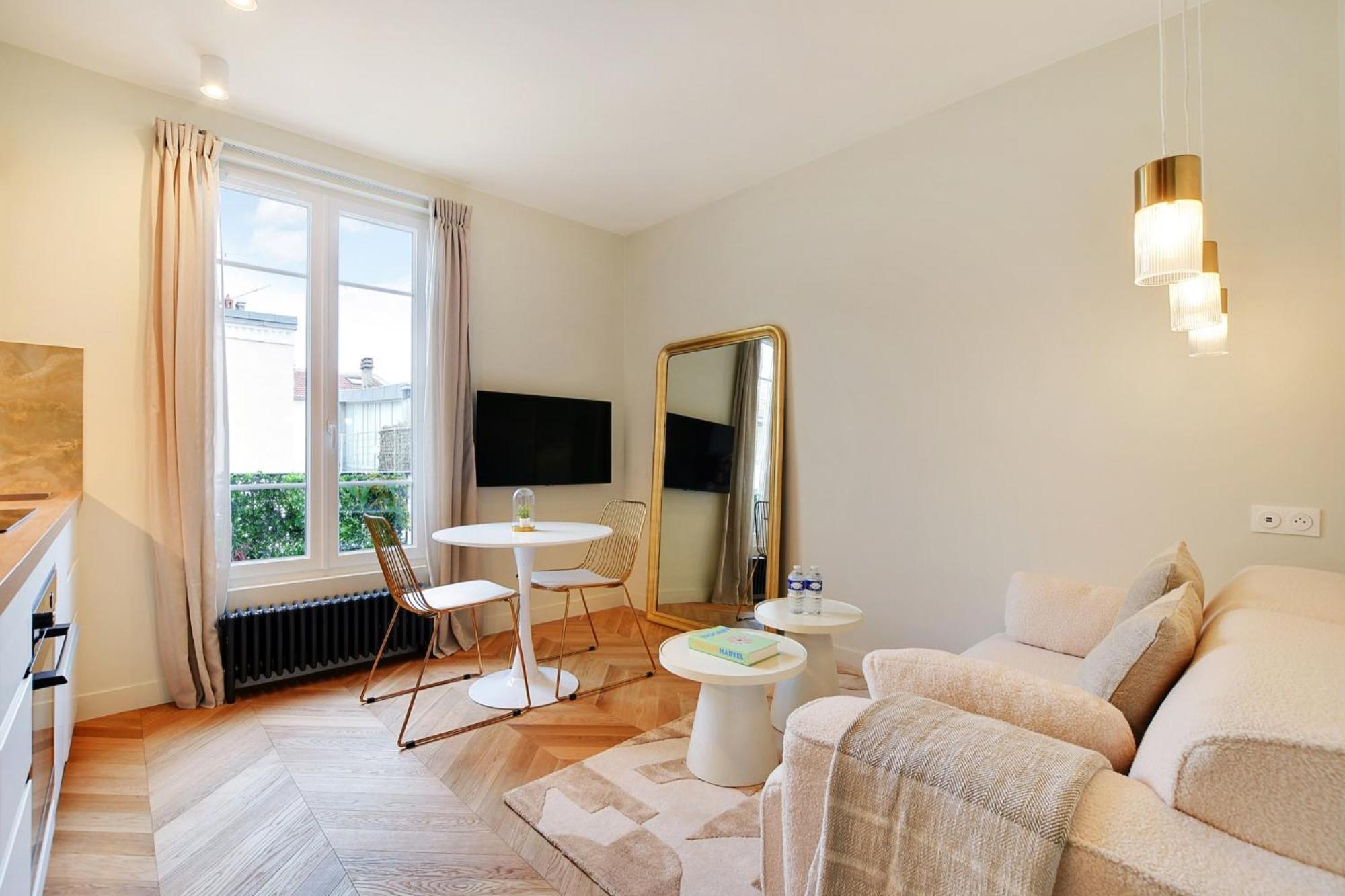 Suite Deluxe 1 By Les Maisons De Charloc Homes Boulogne-Billancourt Eksteriør billede